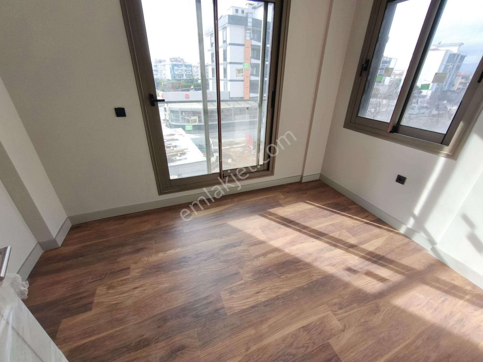 Konyapı Elegans Projesinde Sıfır Kiralık 2+1 Ve 3+1 Daire Seçenekleri - Görsel 17