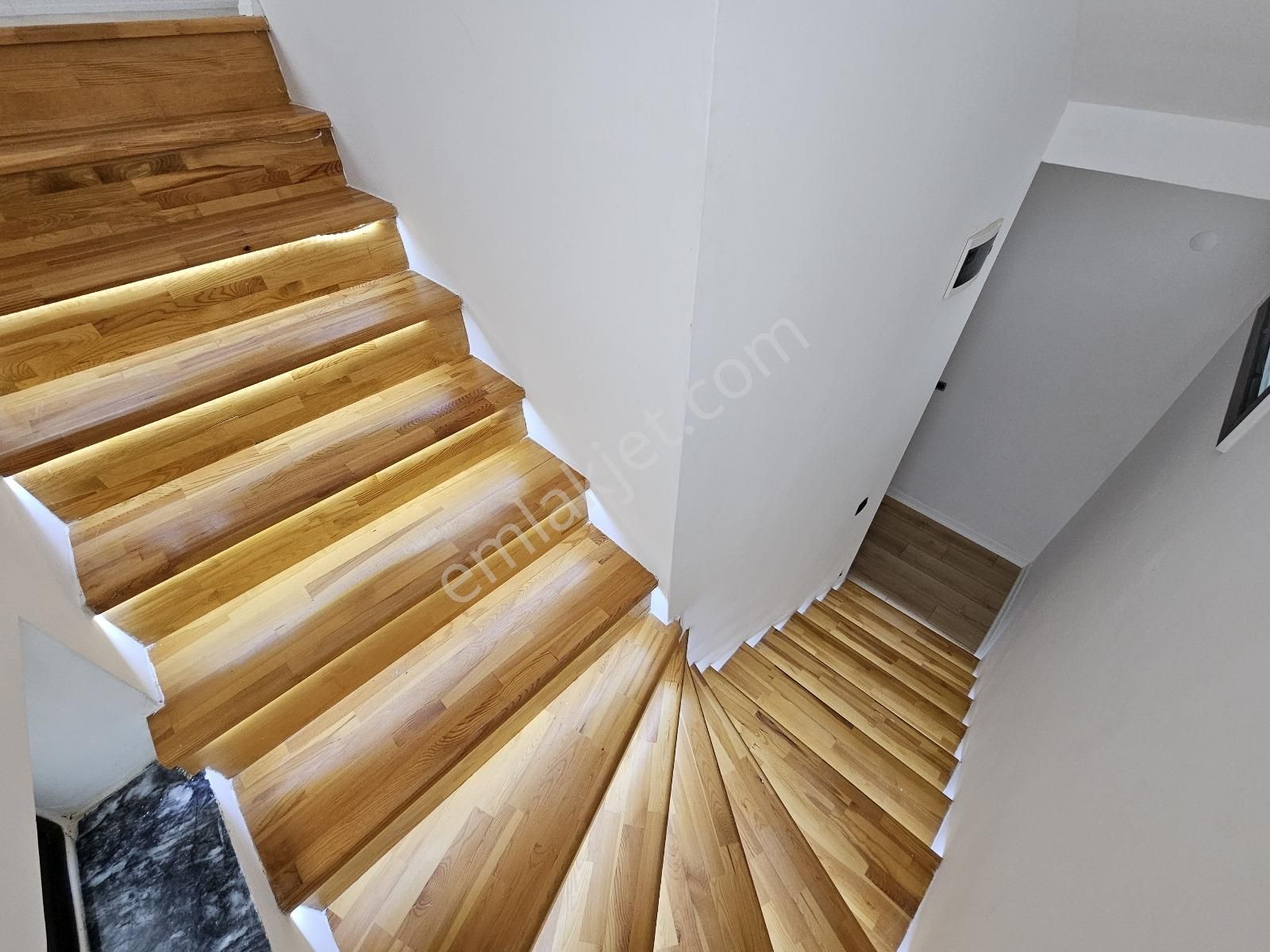 Eu Gayrimenkulden Saunalı Şömineli Havuzlu 5+1 Villa - Görsel 26