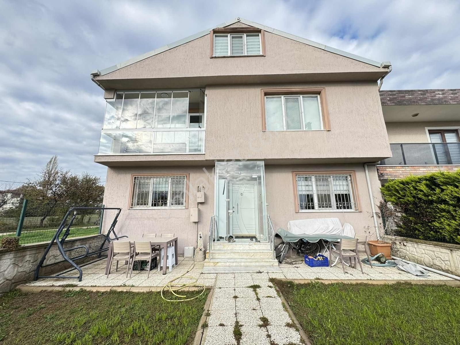 Kristal K2 Pera Ürünlü Satılık 4+1 Bahçeli Triplex Villa