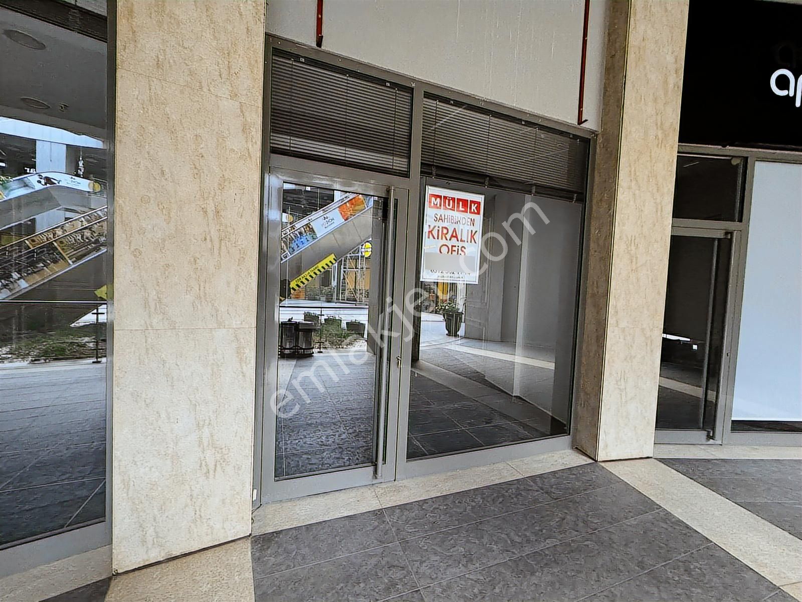 Sinpaş Altınoran Çarşı'da Kiralık Dekorlu Lüks Ofis - Görsel 4