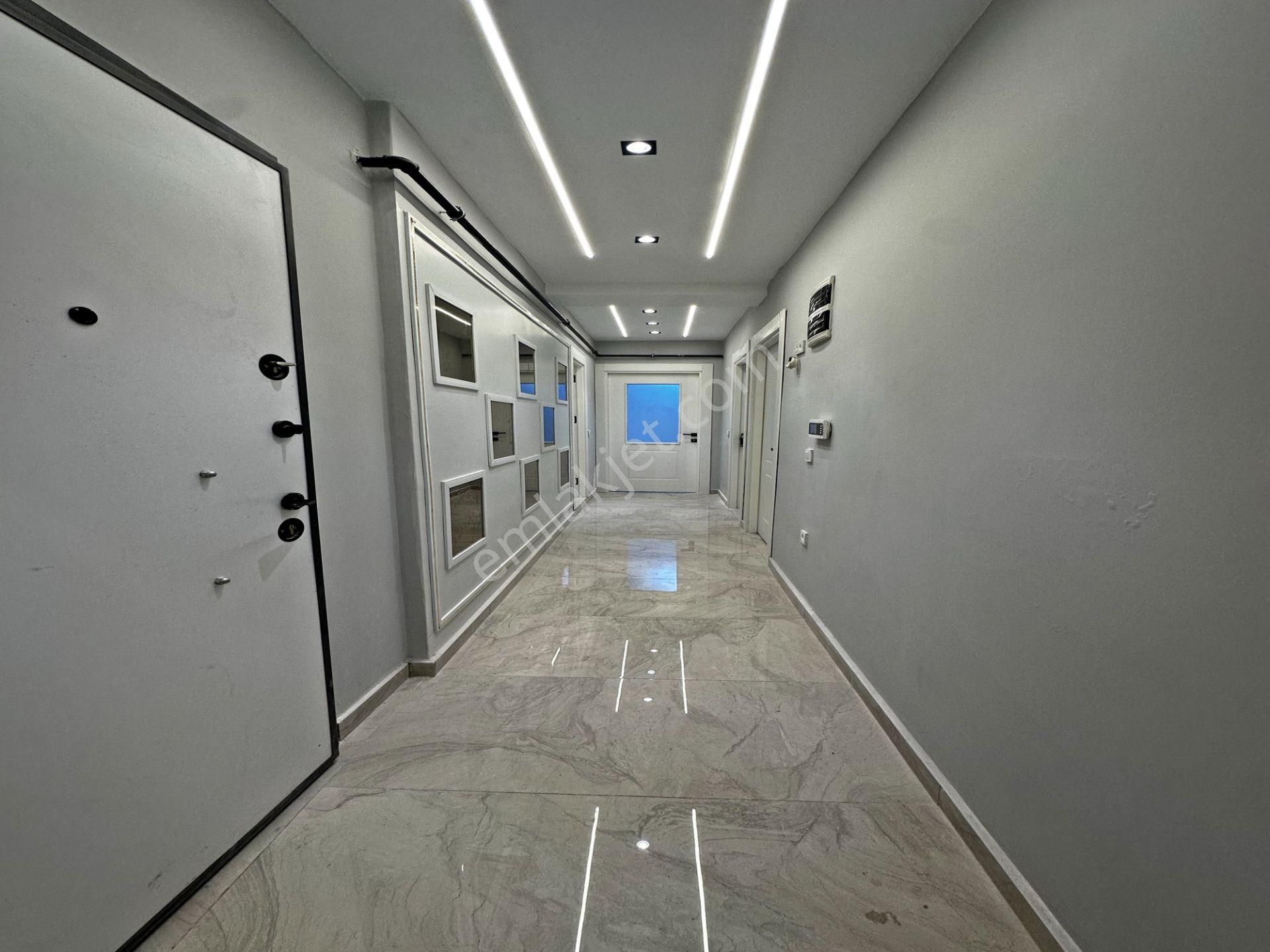 Özgür Yapı'dan Metrobüse Yakın İçi Ful Dekorlu Satılık Daire - Görsel 8