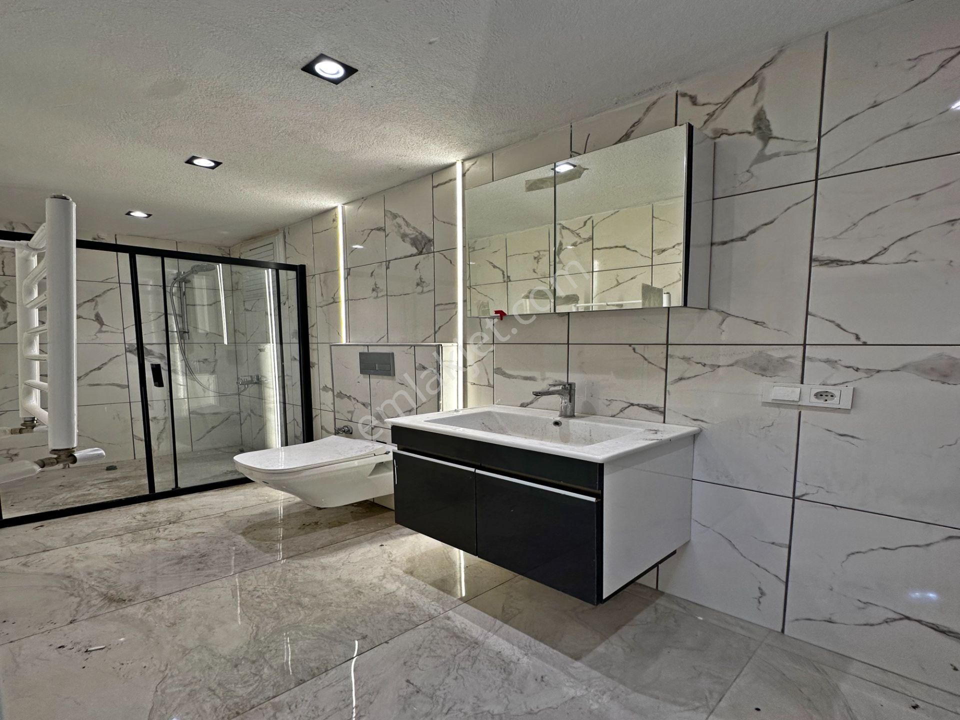 Özgür Yapı'dan Metrobüse Yakın İçi Ful Dekorlu Satılık Daire - Görsel 4