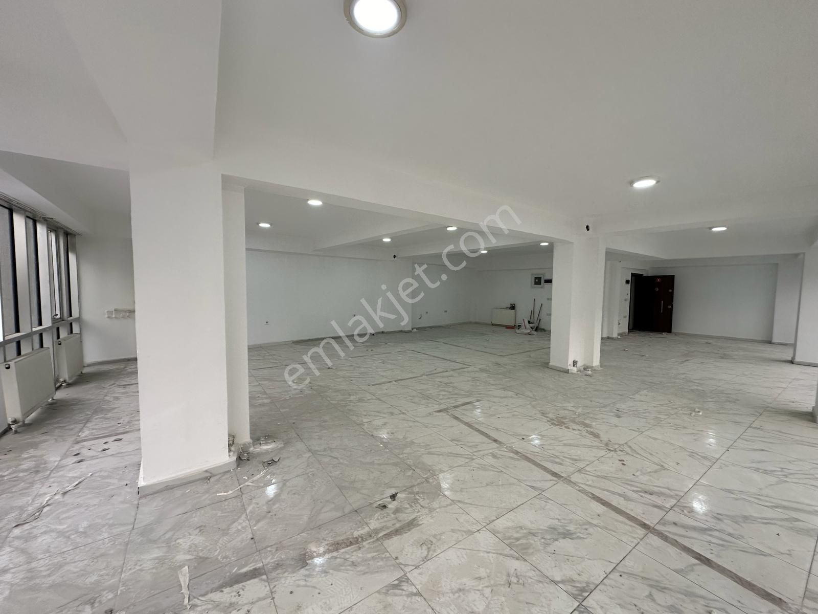 Loft'tan Sefaköy Merkezde Kiralık 6 Katlı 1.200m2 Plaza - Görsel 26