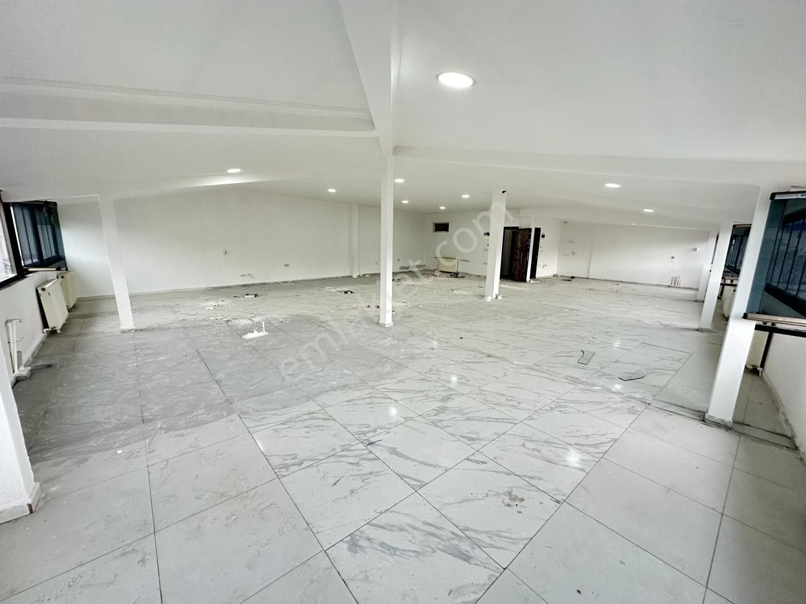 Loft'tan Sefaköy Merkezde Kiralık 6 Katlı 1.200m2 Plaza - Görsel 29