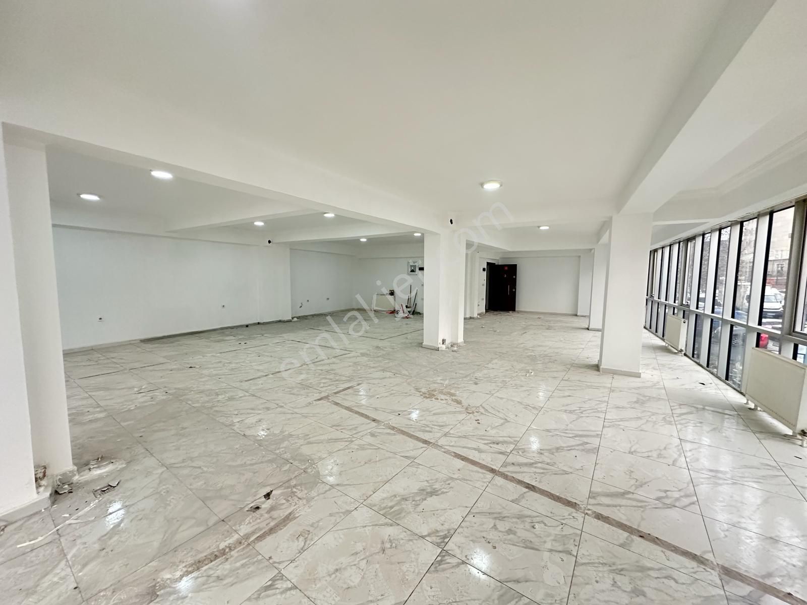 Loft'tan Sefaköy Merkezde Kiralık 6 Katlı 1.200m2 Plaza - Görsel 21