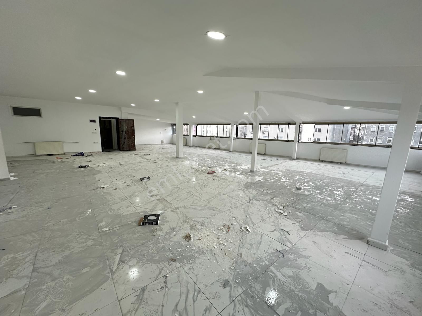 Loft'tan Sefaköy Merkezde Kiralık 6 Katlı 1.200m2 Plaza - Görsel 8