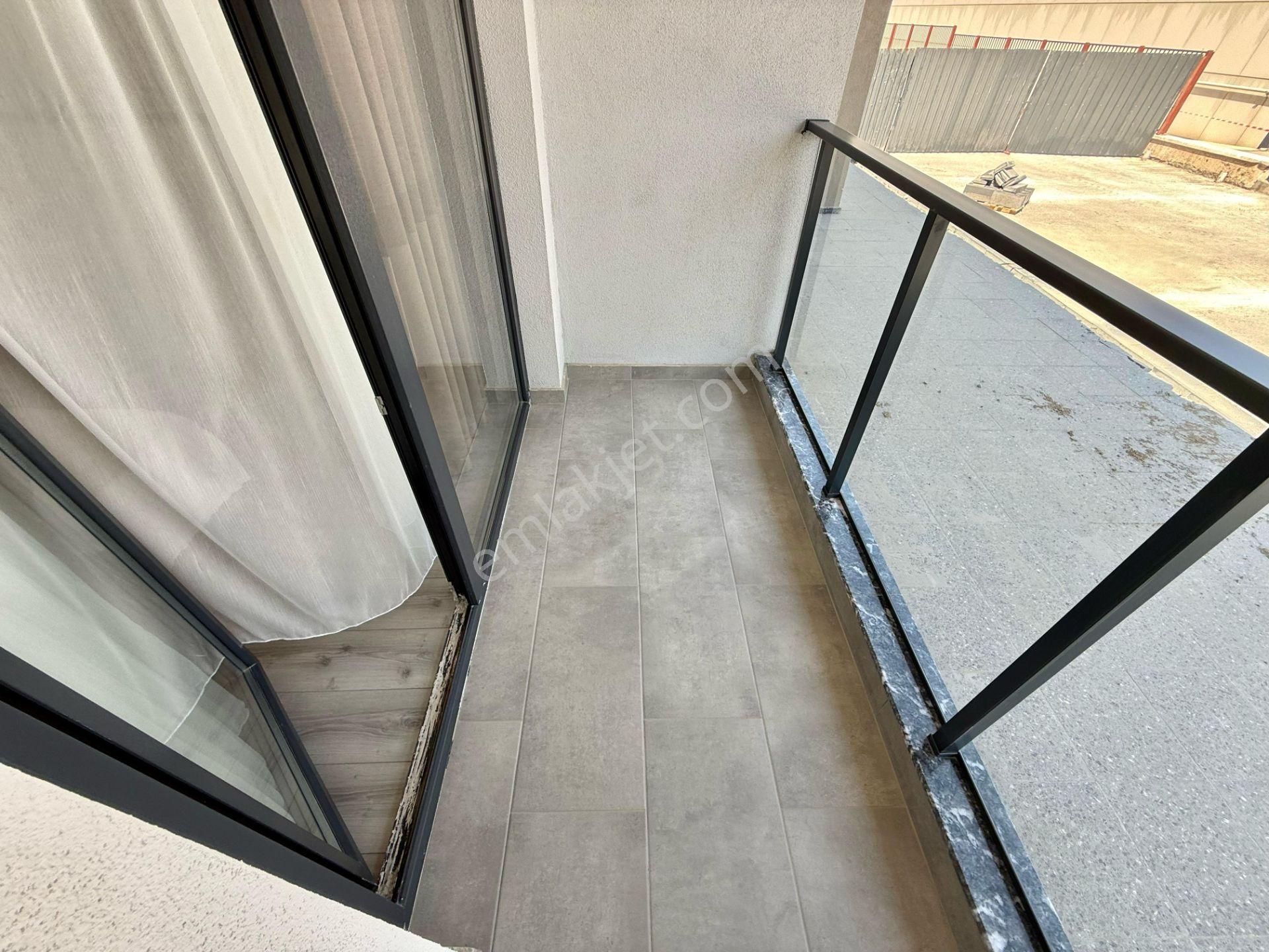 Kalecik Emlak'tan Yerden Isıtma, Asansörlü Teras Balkon Kiler 2+1 95m² - Görsel 25