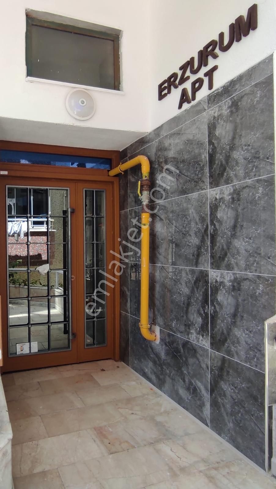 Ali Şeker'den Denizevleri Sahilde Deniz Manzaralı Satılık 3+1 - Görsel 7