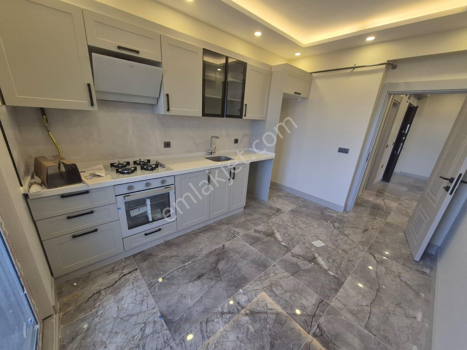 Delux'den Atatürk Mah. Önü Park Alanı Ve Deniz Manzaralı Lux 3+1 - Görsel 12