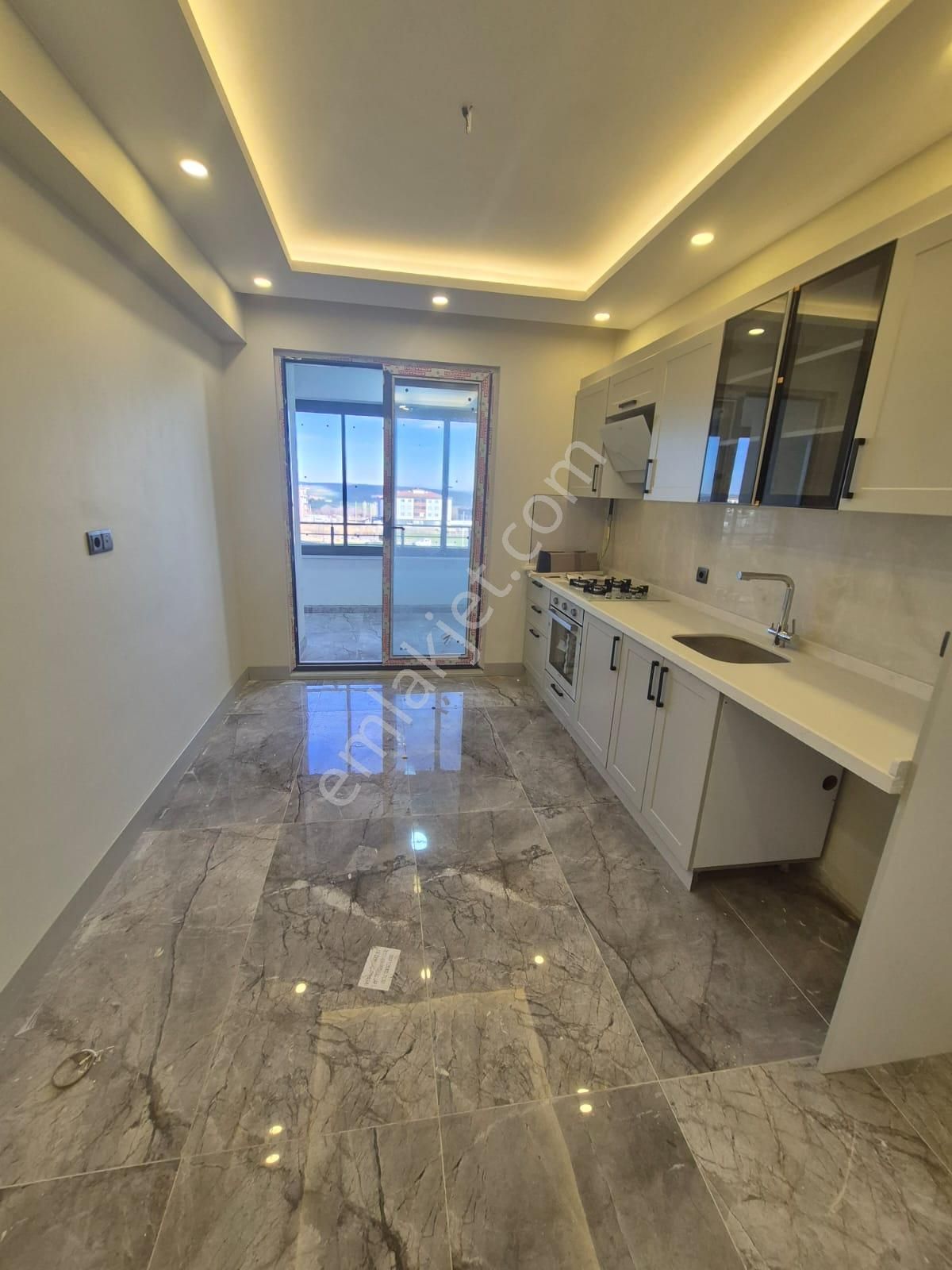 Delux'den Atatürk Mah. Önü Park Alanı Ve Deniz Manzaralı Lux 3+1 - Görsel 8