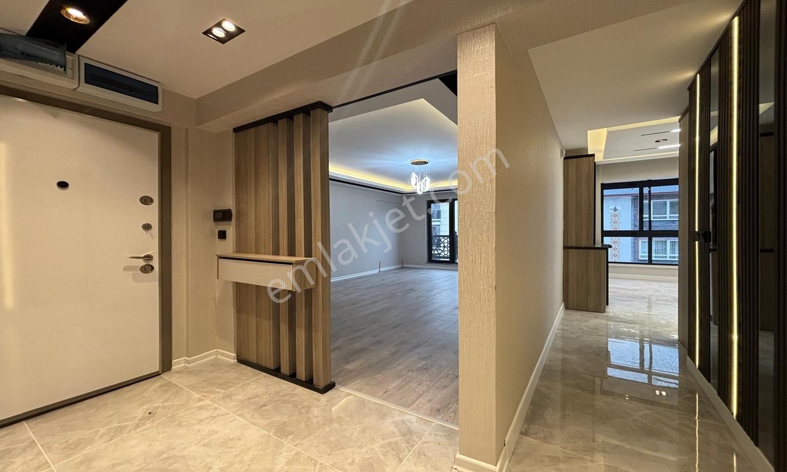 Bulvar'dan Orta Katta Geniş Cepheleri Açık Full Yapılı 3+1 Daire - Görsel 6