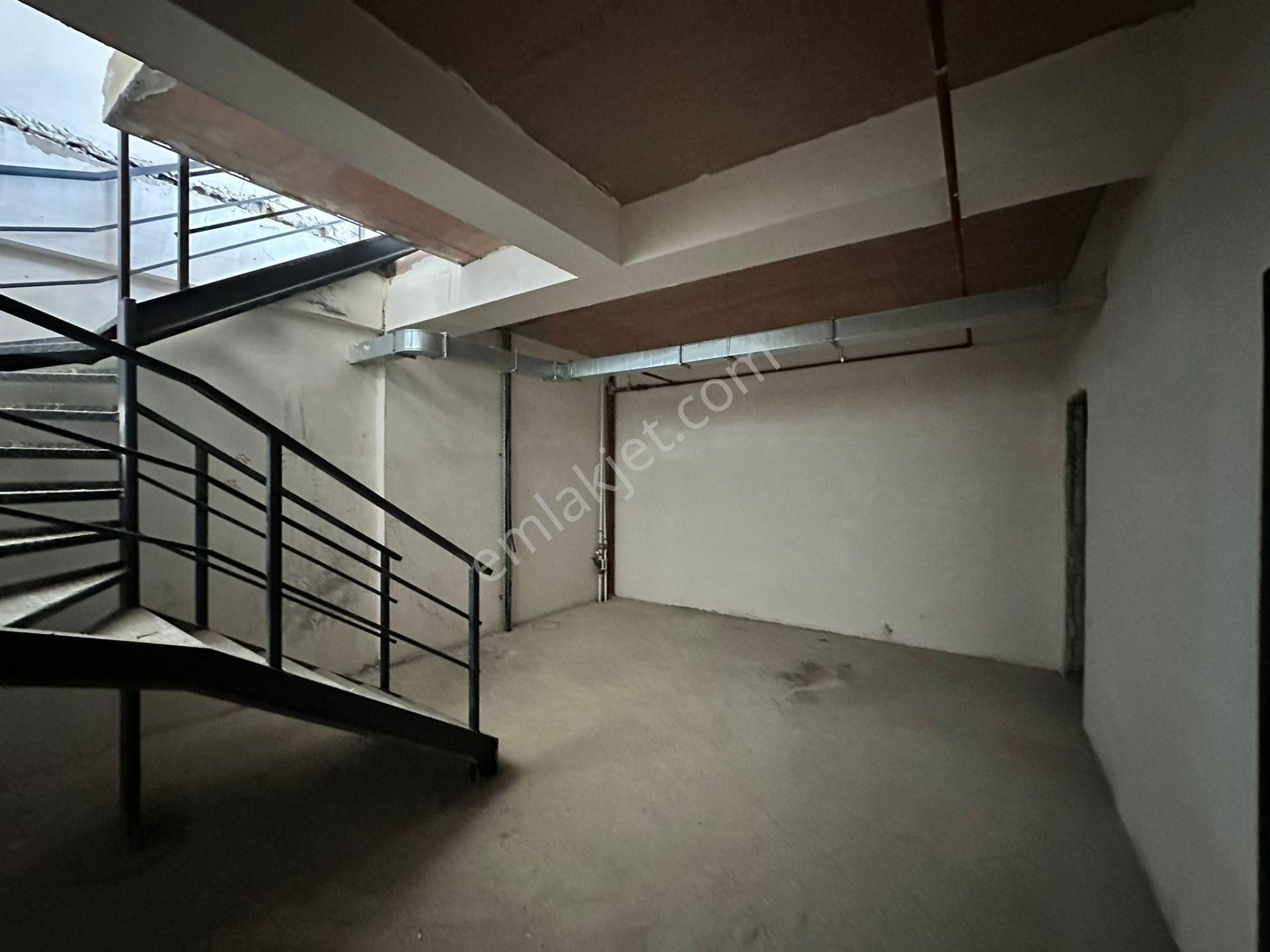 Cadde Cephe Hastane Karşısı Kiralık Dükkan 143m2 (asma Hariç) - Görsel 6