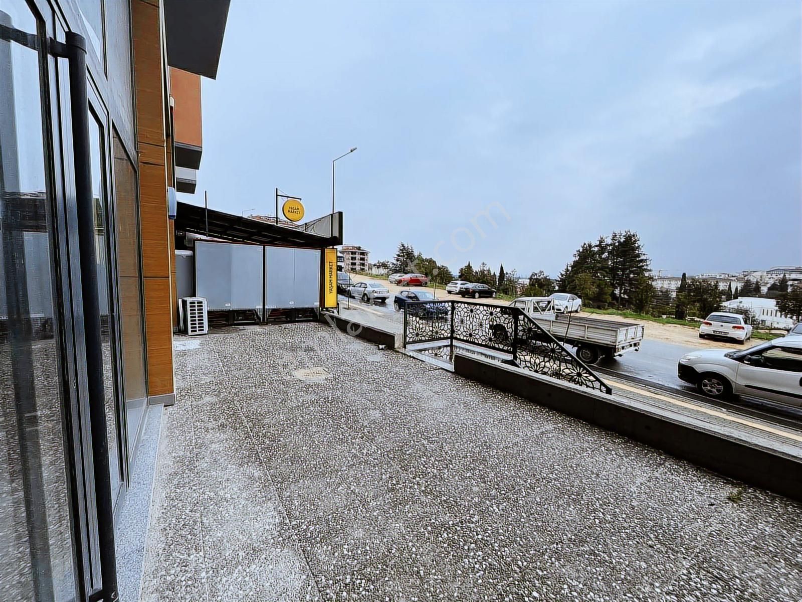 Yaşam Gayrimenkulden Kiralık Dükkan - Görsel 23