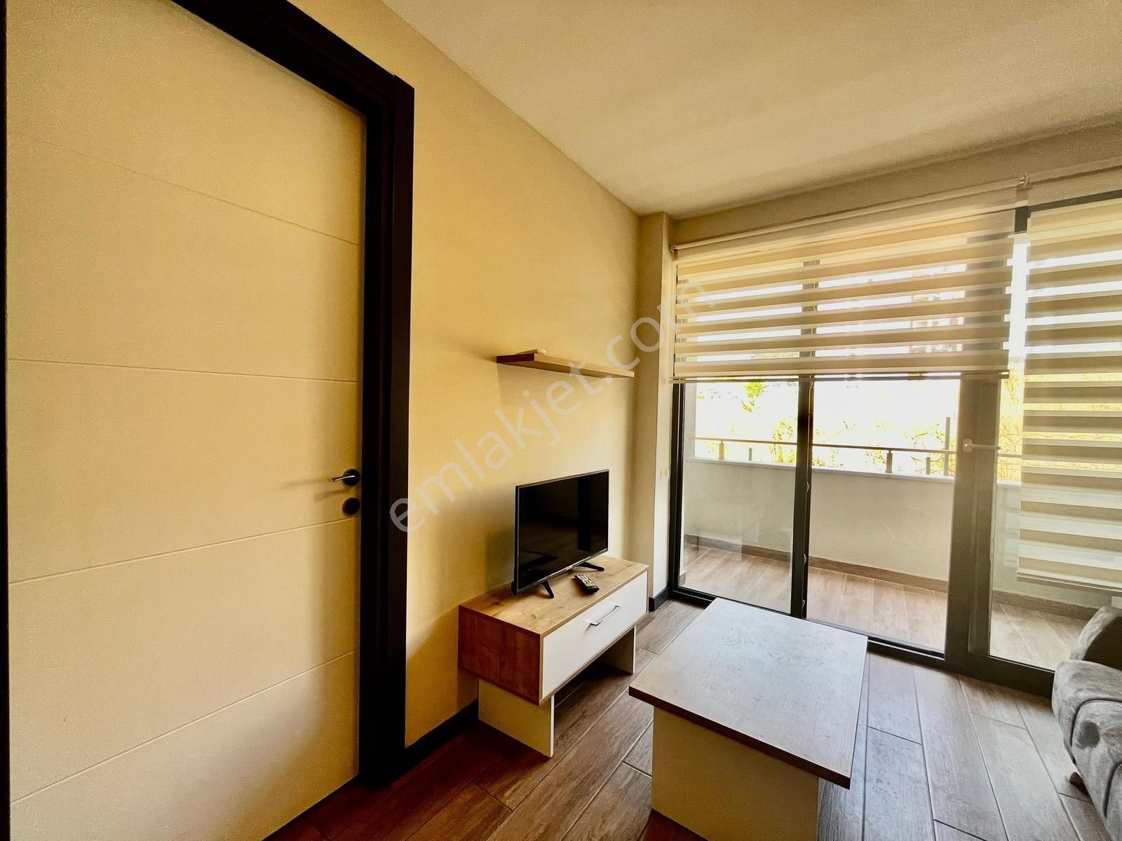 Yaşam Gayrimenkulden Havuzlu Sitede Lüx Eşyalı 2+1 Kiralık Daire - Görsel 24