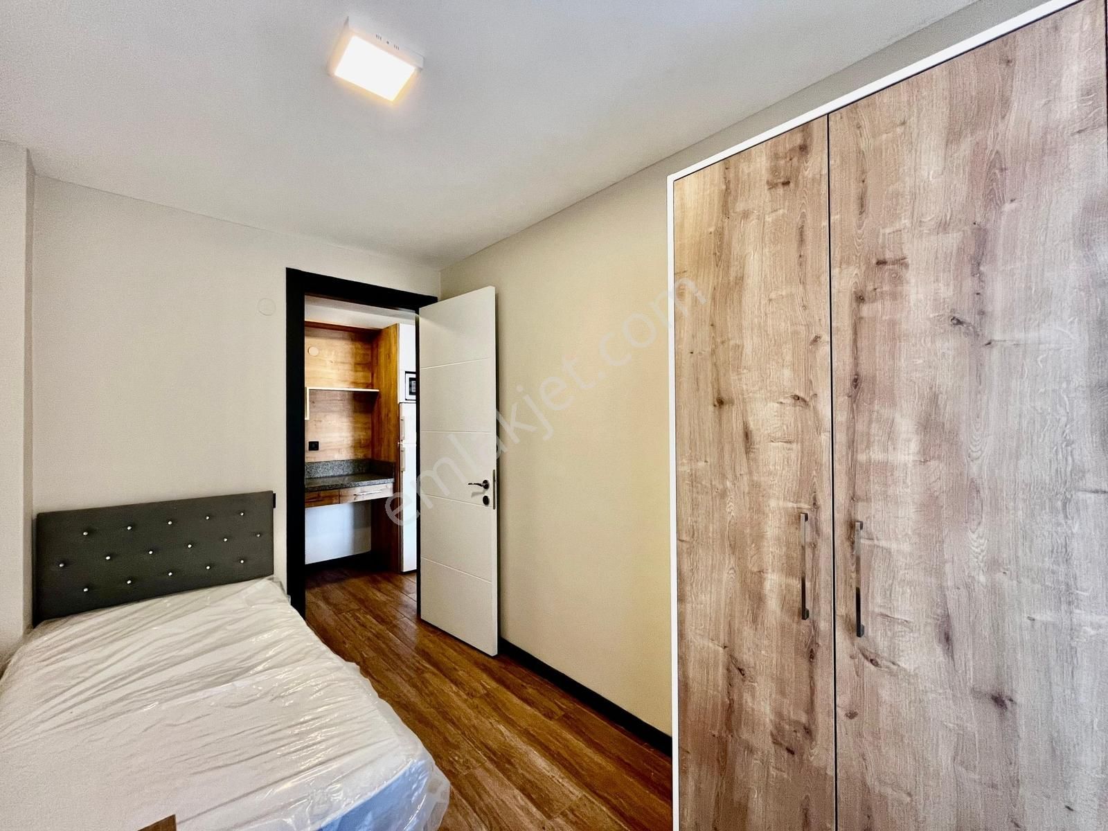 Yaşam Gayrimenkulden Havuzlu Sitede Lüx Eşyalı 2+1 Kiralık Daire - Görsel 16