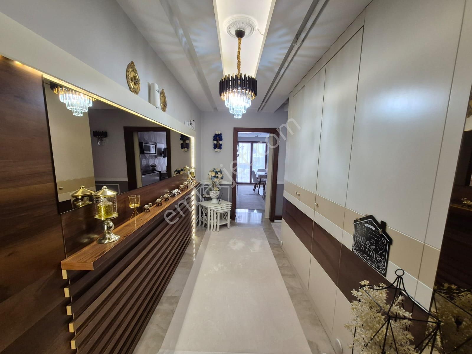 Delux'den Hürriyet Mah.'de Cadde Cepheli Satılık Lux 3+1 Daire - Görsel 2