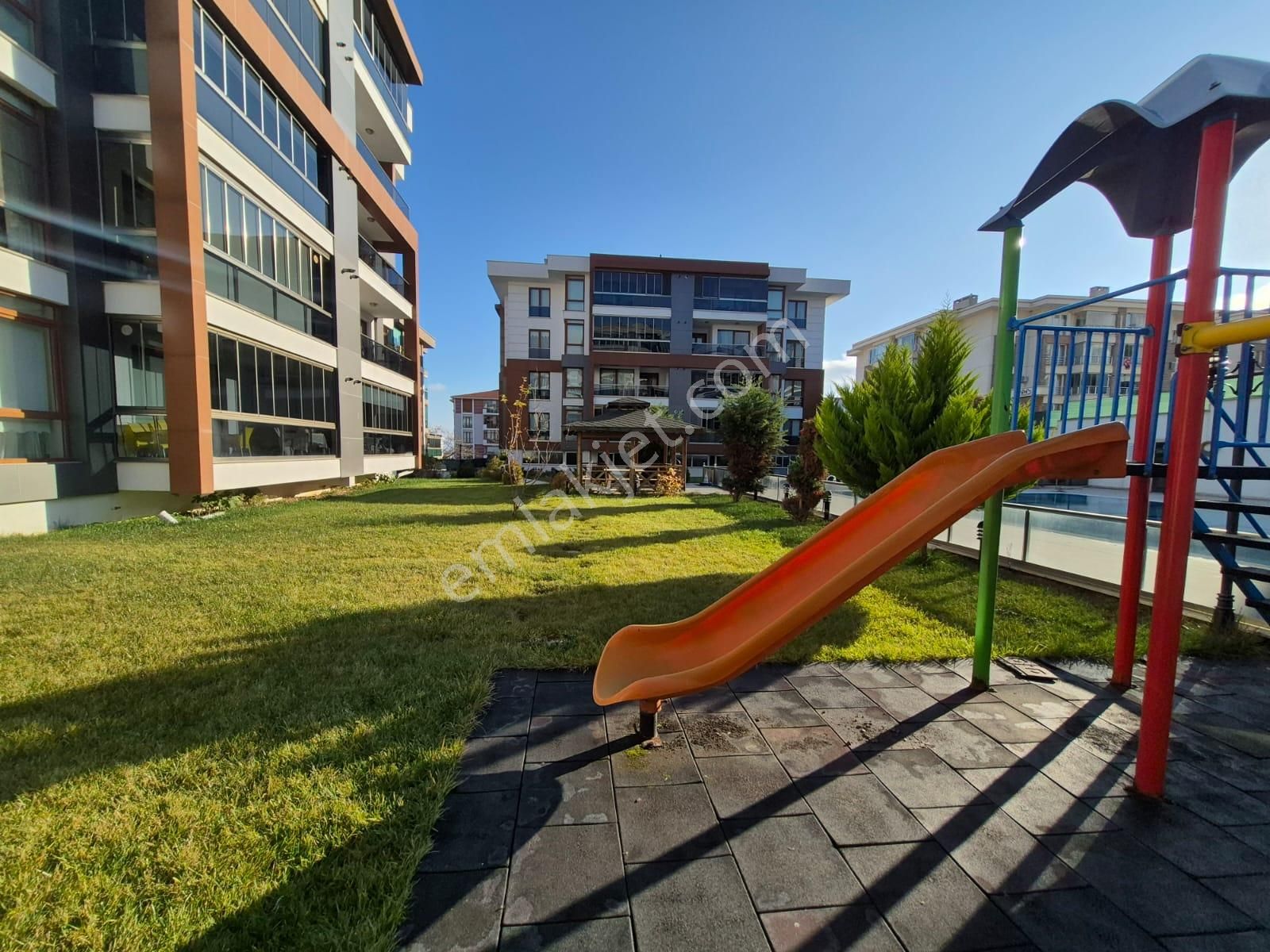 Delux'den Hürriyet Mah.'de Cadde Cepheli Satılık Lux 3+1 Daire - Görsel 26