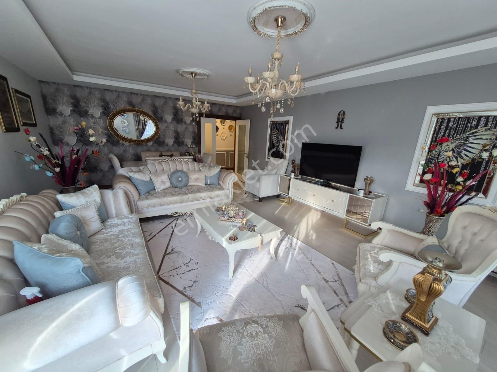 Delux'den Hürriyet Mah.'de Cadde Cepheli Satılık Lux 3+1 Daire - Görsel 4