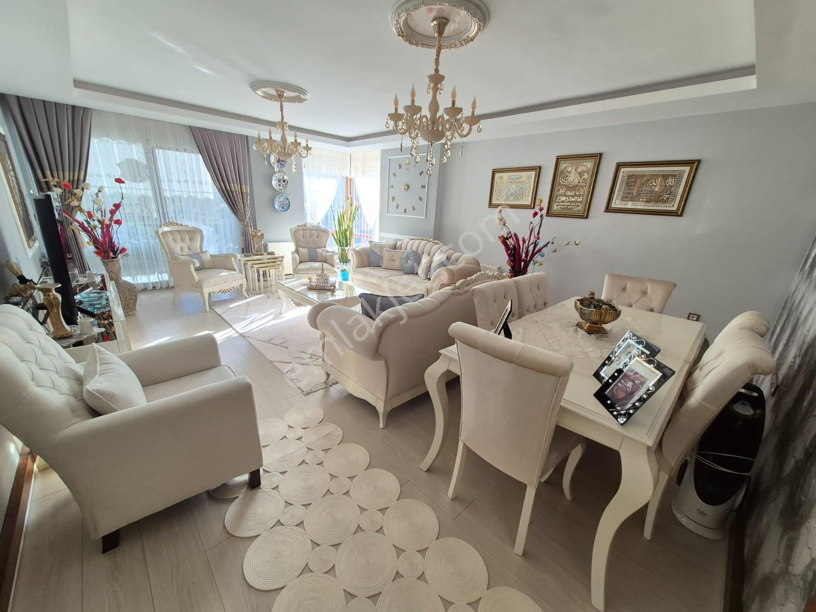 Delux'den Hürriyet Mah.'de Cadde Cepheli Satılık Lux 3+1 Daire - Görsel 3