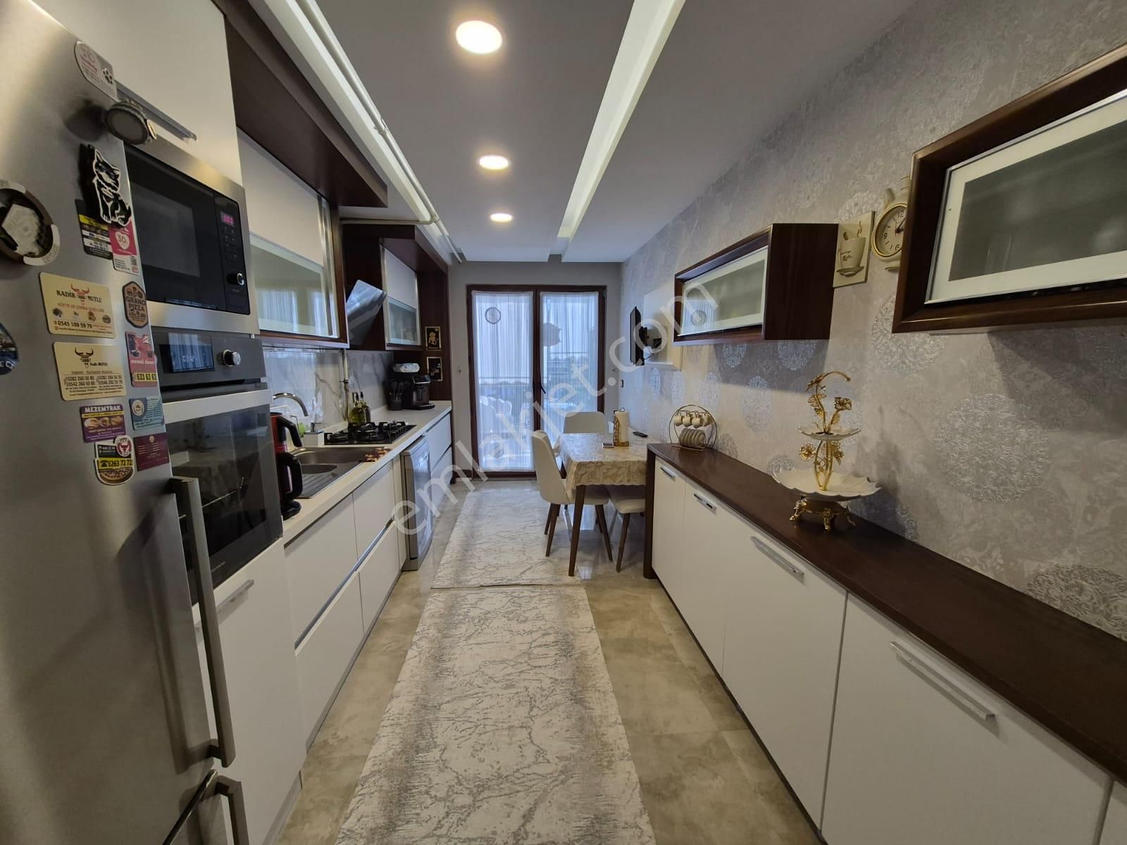 Delux'den Hürriyet Mah.'de Cadde Cepheli Satılık Lux 3+1 Daire - Görsel 6