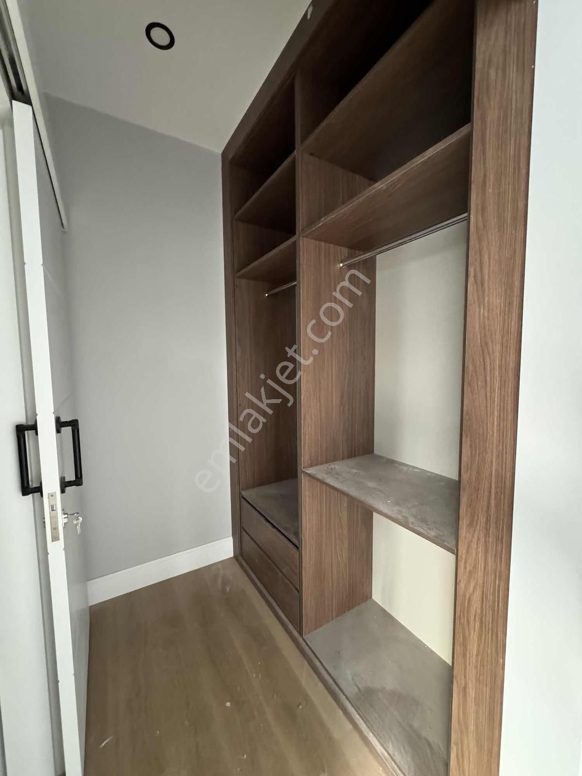 Çıplaklı'da 5+1 Ultra Lüks Yapı Gelip Görmeye Değer Müstakil - Görsel 3