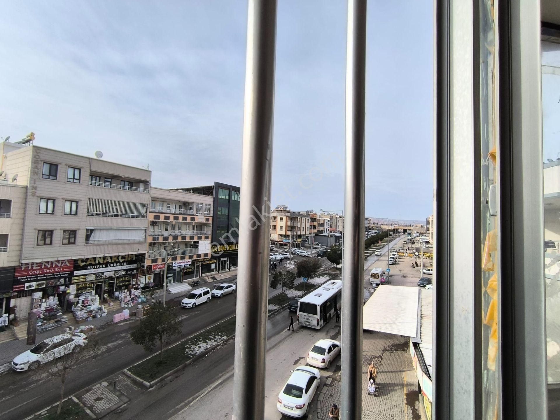 World İlkevim'den Açıksu Caddesin Ana Cadde Üzerinde 5 Katl Kiralıkı İş Binası - Görsel 11