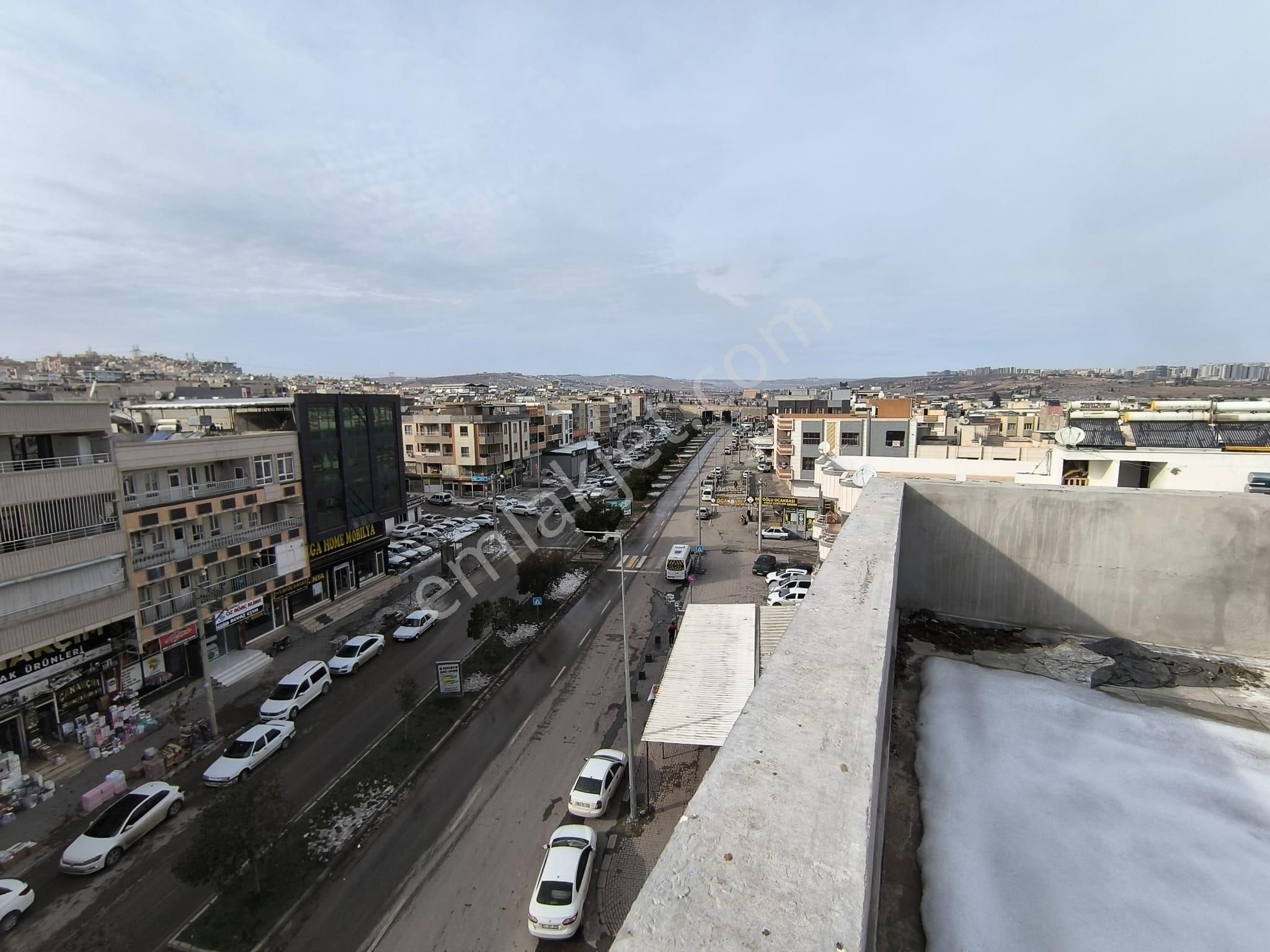 World İlkevim'den Açıksu Caddesin Ana Cadde Üzerinde 5 Katl Kiralıkı İş Binası - Görsel 16