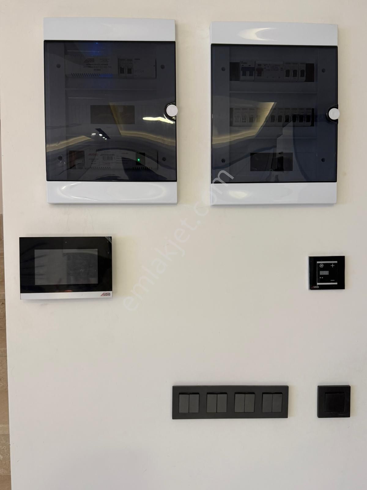 Davutlarda Havuzlu Site İçerisinde Eşyalı Villa - Görsel 15