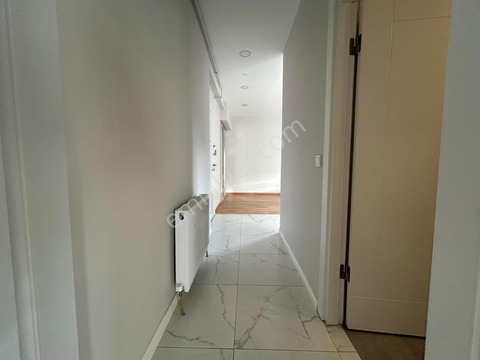 Caddebostan Da 60.yıl Parkına Komşu Ebeveyn Banyolu İskanlı 1+1 - Görsel 5