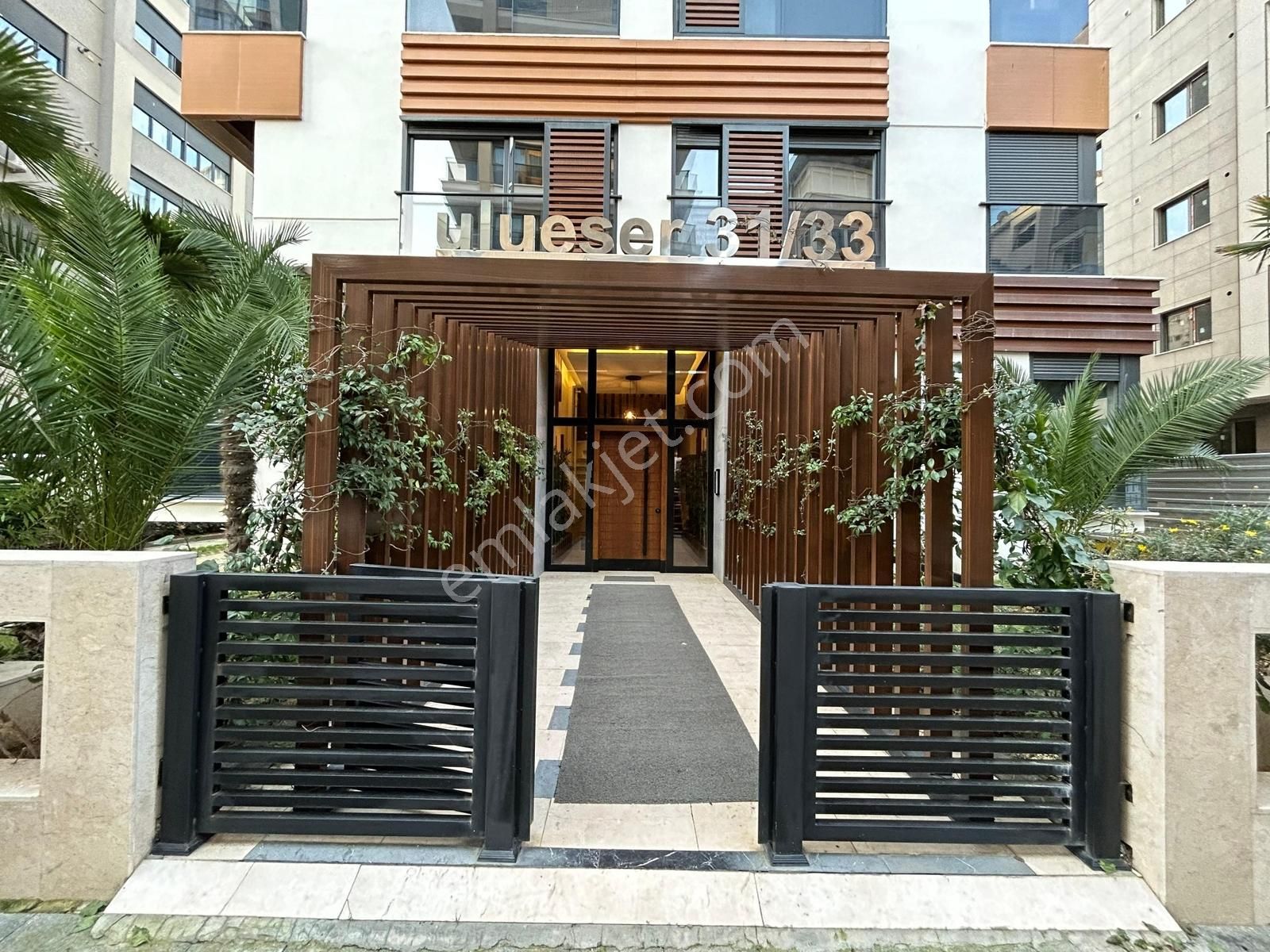 Caddebostan Da 60.yıl Parkına Komşu Ebeveyn Banyolu İskanlı 1+1 - Görsel 9