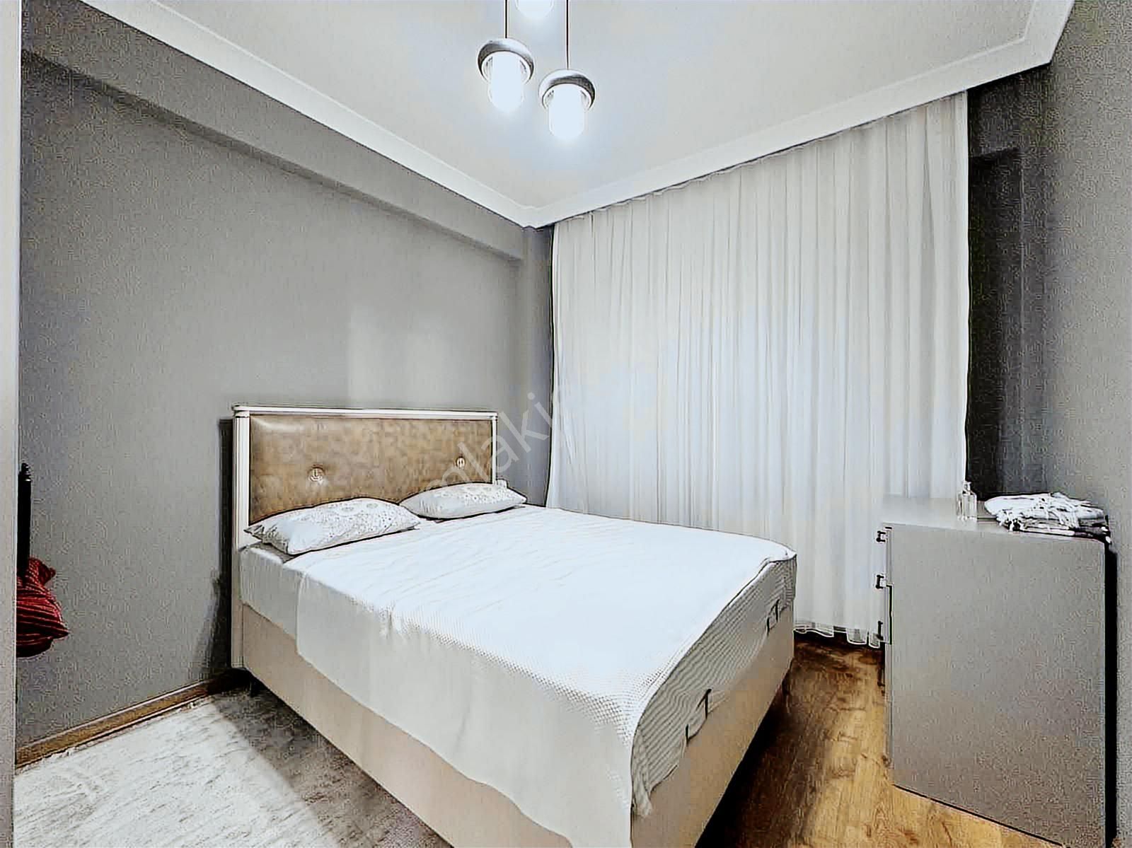 Megeden Denize Sıfır Site İçerisinde Satılık Havuzlu Villa - Görsel 15