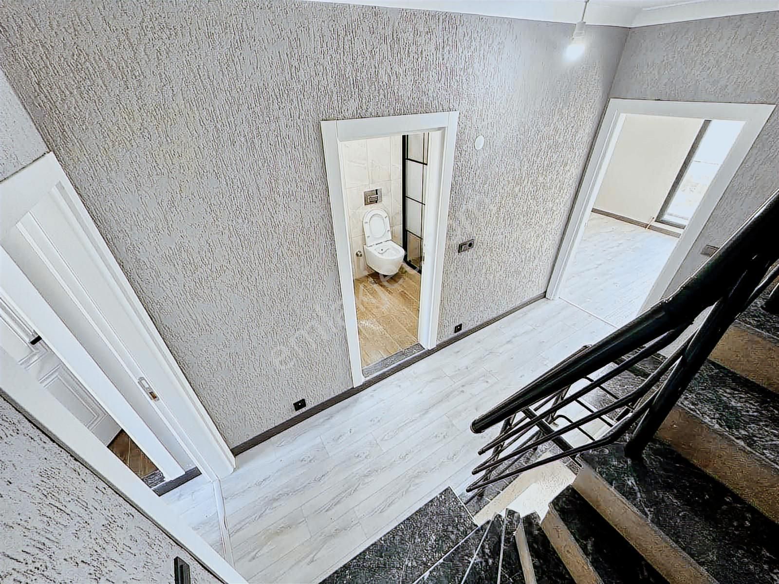 Megeden Yeniçiftlikte Yola Cepheli Satılık Villa - Görsel 27