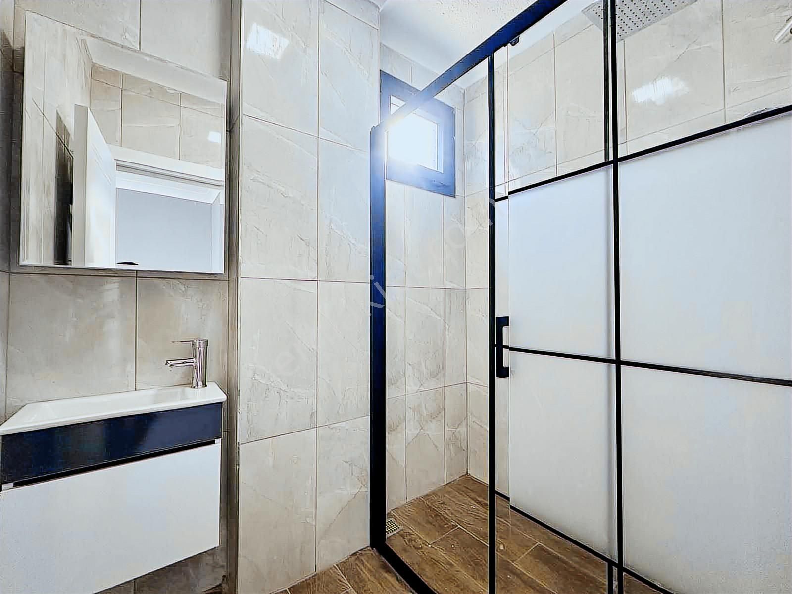 Megeden Yeniçiftlikte Yola Cepheli Satılık Villa - Görsel 10