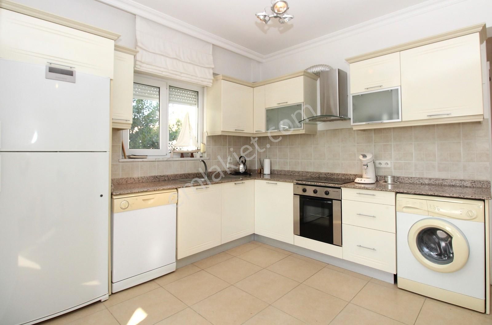 King Cleodora 2 Sitesinde Ara Katta Eşyalı 2+1 | Tekce - Görsel 30