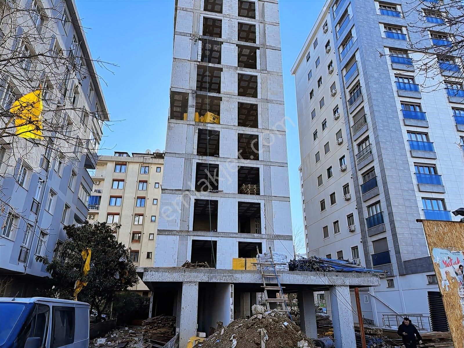 Tek Yetkili Atatürk Caddesinde 300m2 Net Bacalı Kiralık Dükkan - Görsel 3