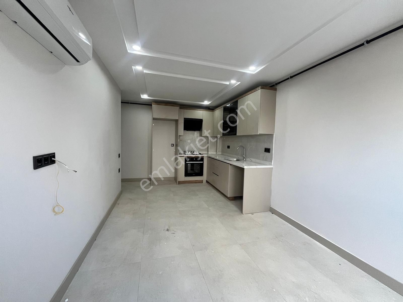 Konyaaltı Toros Mahallesi Cadde Üzeri 1+1 Kiralık Ofise Uygun - Görsel 6