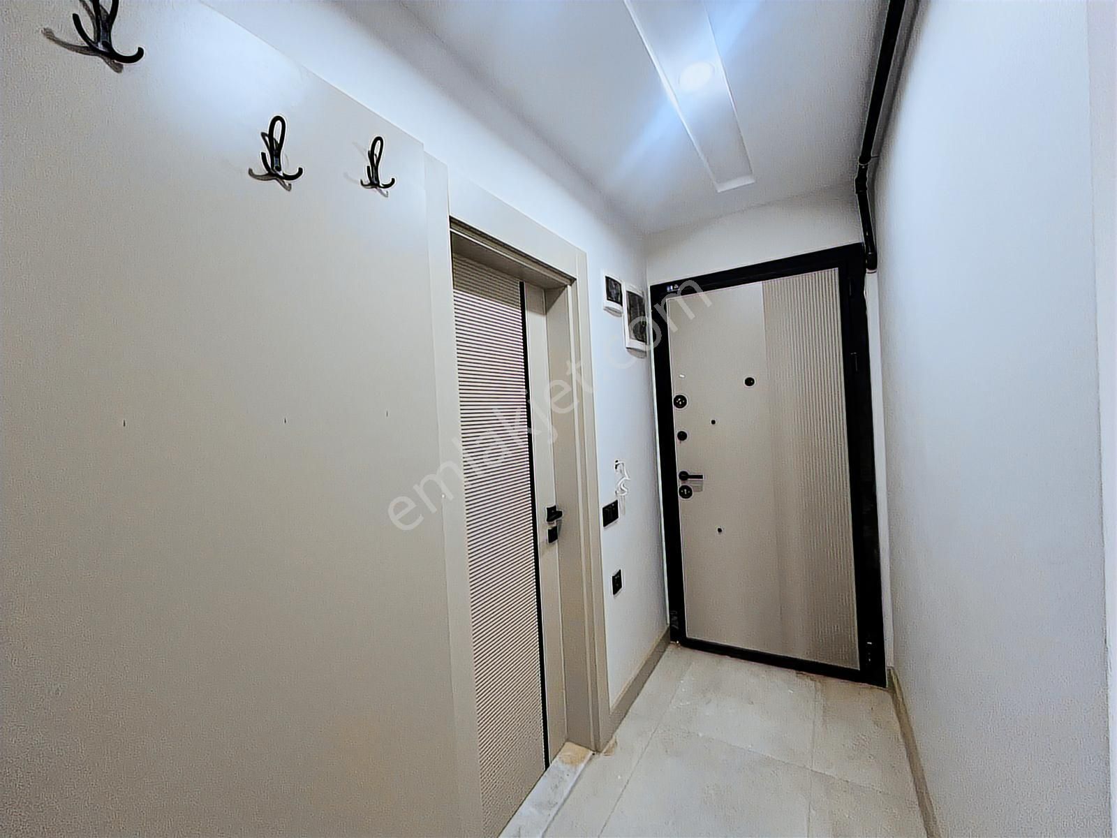 Konyaaltı Toros Mahallesi Cadde Üzeri 1+1 Kiralık Ofise Uygun - Görsel 13