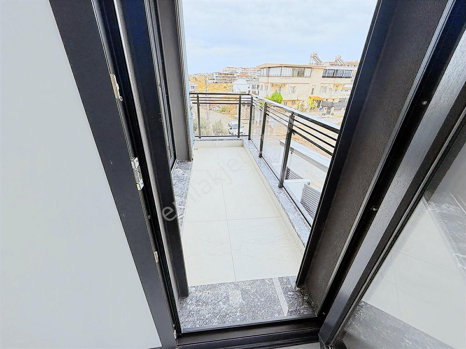 Didim'de Harika Deniz Manzaralı Havuzlu Işıl Işıl Lüks Villa - Görsel 15