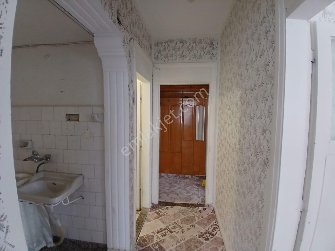 Akçay Emlak'tan Akşehir Mualla Nigar Ortaokulu Civarı Ara Kat Satılık Geniş 2+1 Daire - Görsel 21