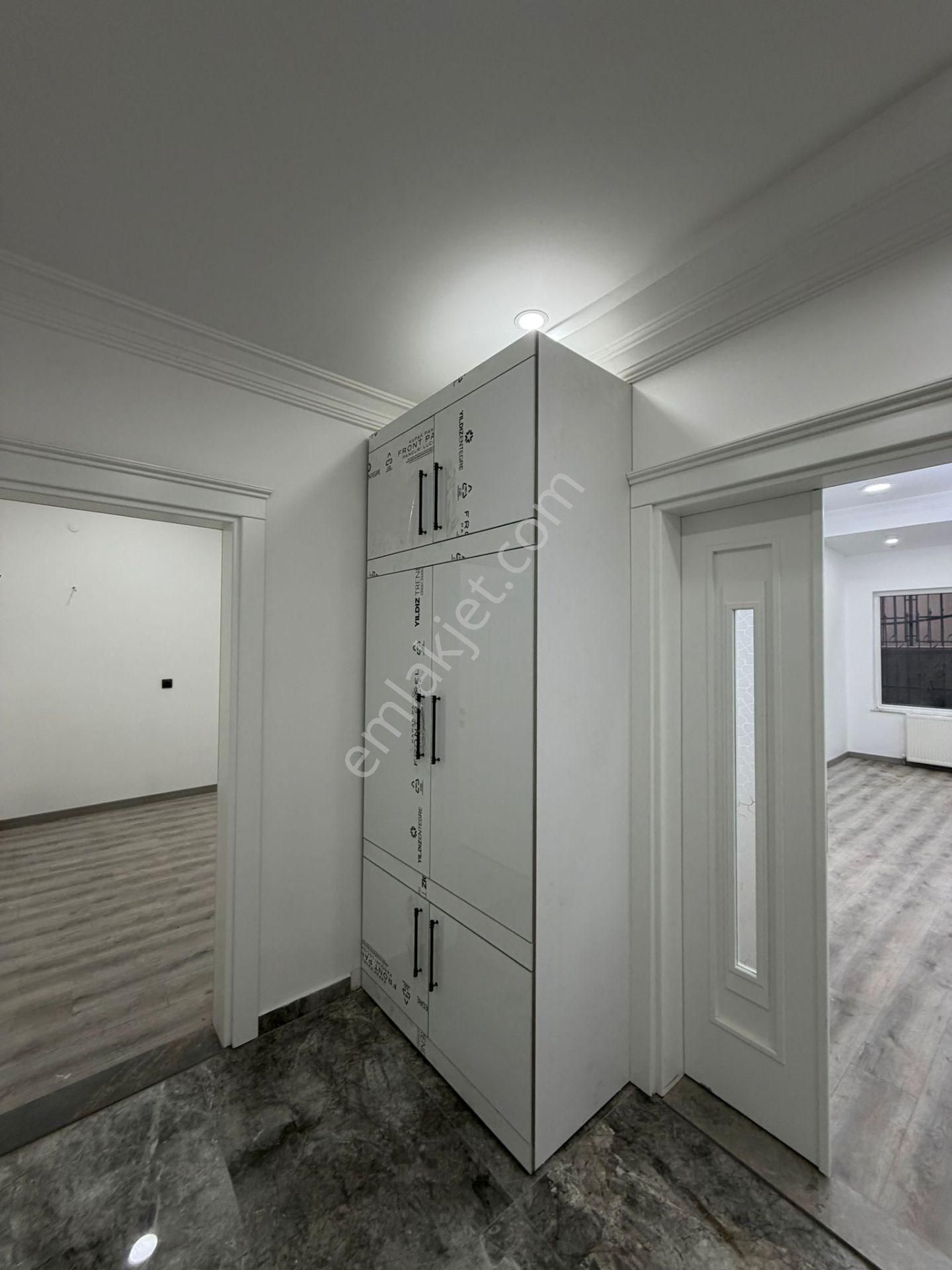 E.gökal Kiralık Çarşı Merkez Giriş Kat 2+1 Yapılı Ofis Şadırvan - Görsel 10