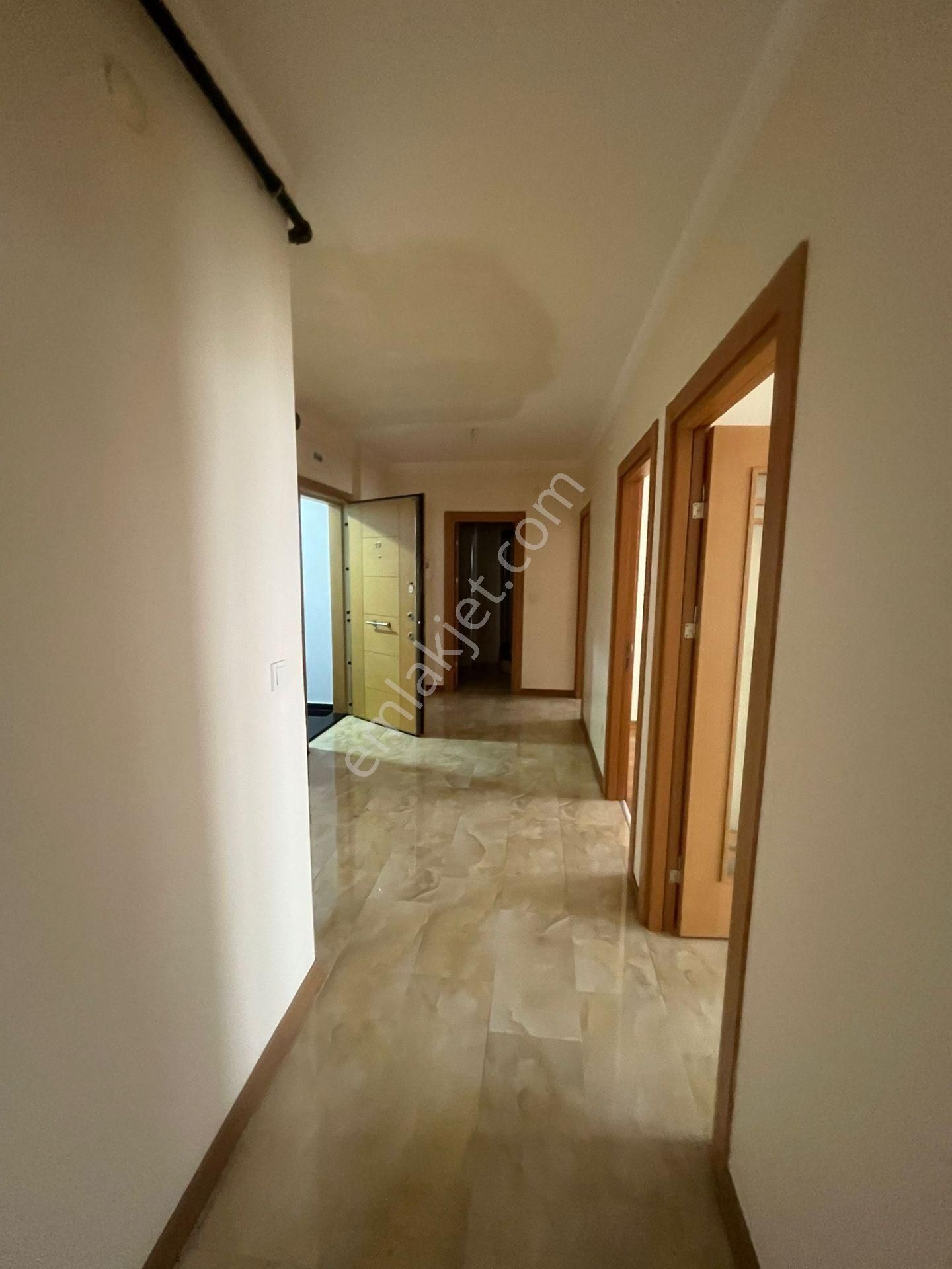 Müslüm Emlaktan Avcılar Merkezde Yeni Binada Kiralık Daire - Görsel 9