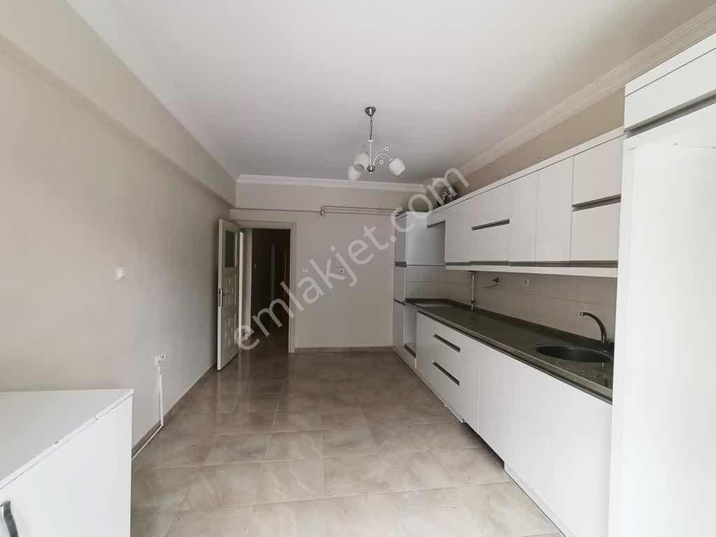 Dinamikten Satlık Geniş3+1 Daire - Görsel 2