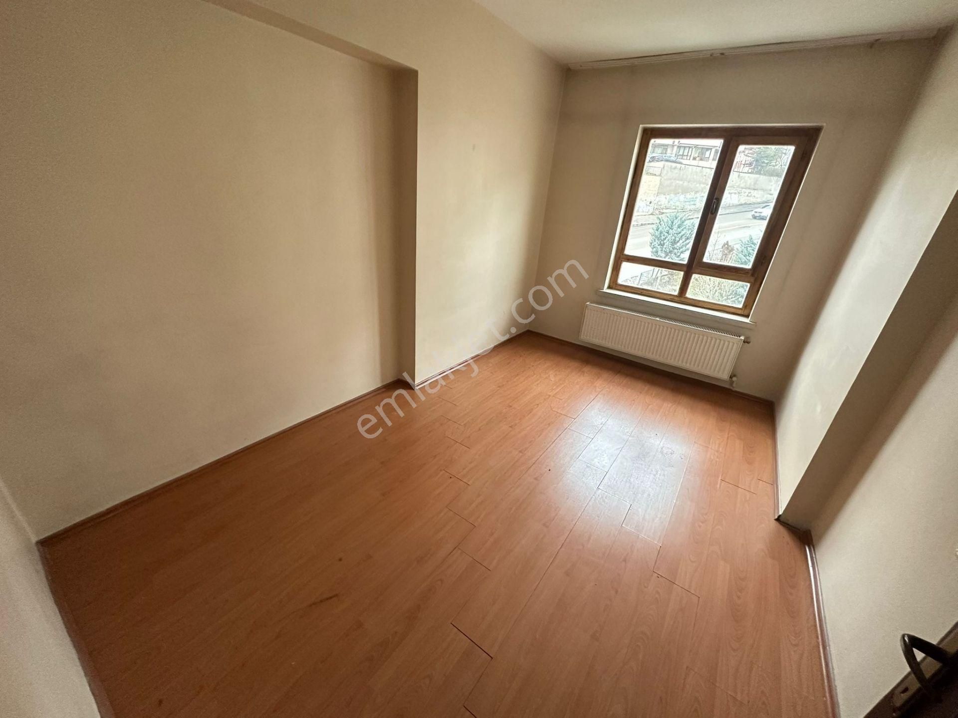 Oymaklar'dan 19 Mayıs Cad. Üzerinde Orta Katta 3+1 Bağımsız - Görsel 15