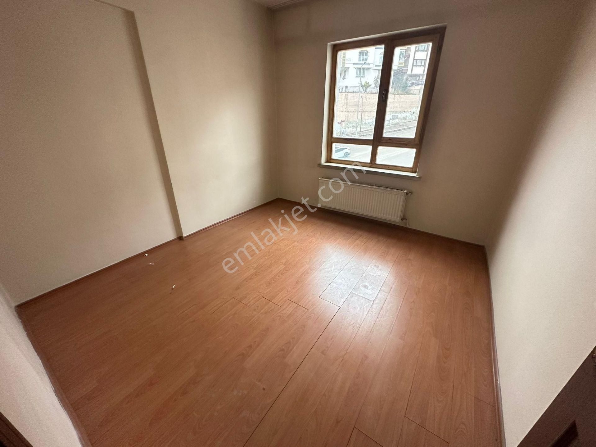 Oymaklar'dan 19 Mayıs Cad. Üzerinde Orta Katta 3+1 Bağımsız - Görsel 18