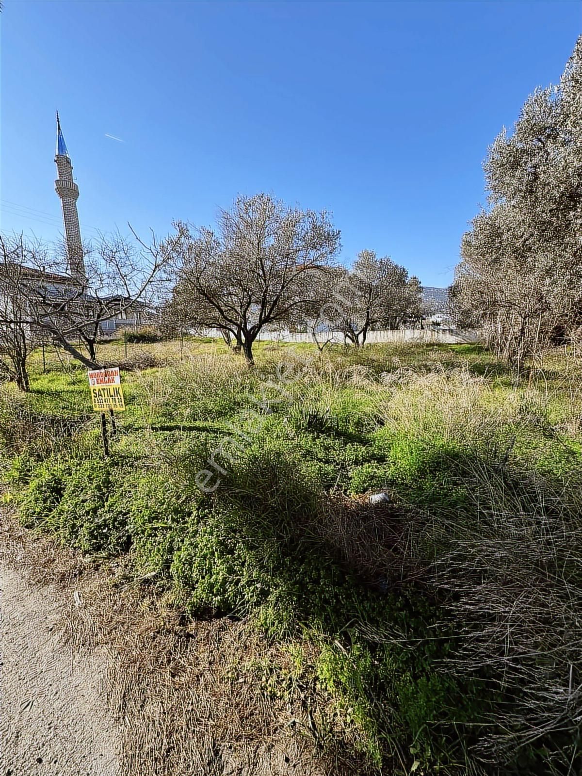 Mordoğan Emlaktan Merkezde 280 M2 İmarlı Satılık Villa Arsası - Görsel 8