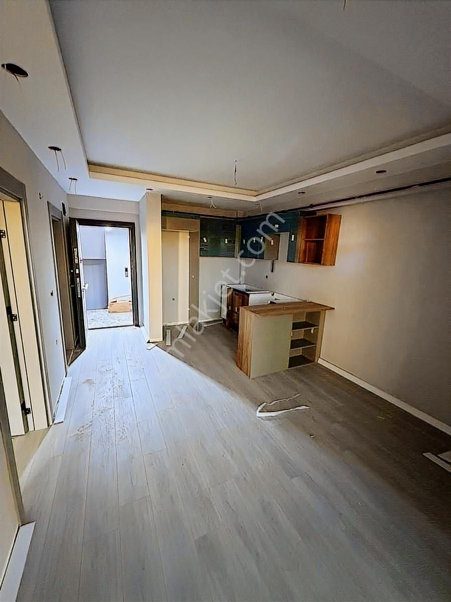 Harika Lokasyonda Esentepe 1+1 Daire - Görsel 3