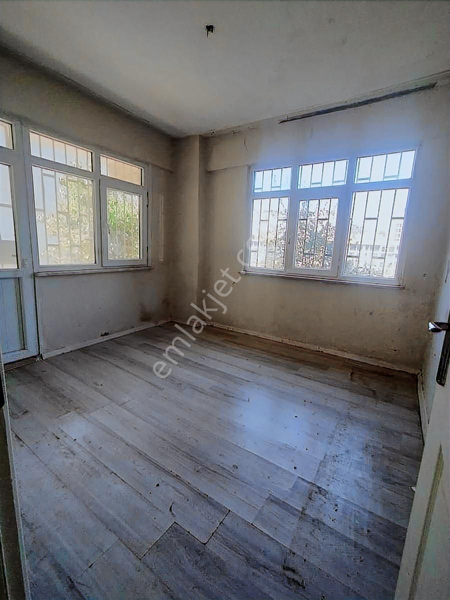 Rami Yenimahalle Ferah 2+1 Bahçe Kullanımlı - Görsel 2