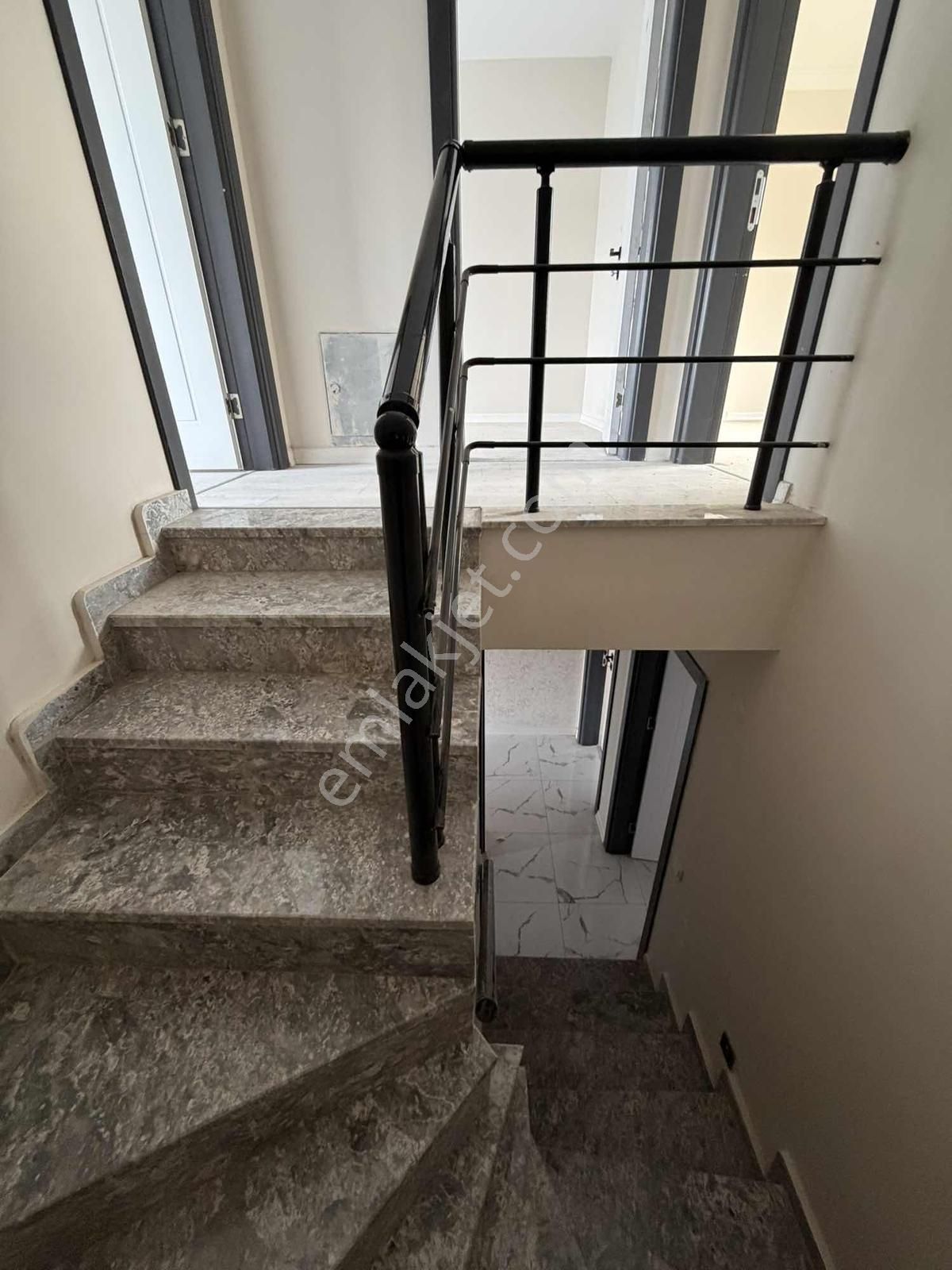 Kayalardan Yunuseli 4+1 Park Cephe Dubleks Daire (pazarlıksız) - Görsel 4