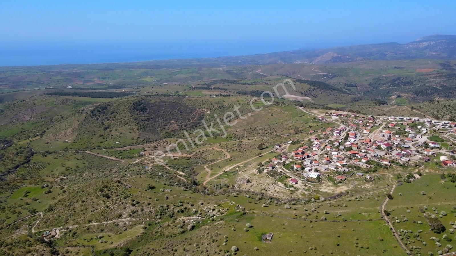 Ayvacık'ta Panoramik Ege Manzaralı Köyiçi İmara Bitişik 2.983 M² - Görsel 10