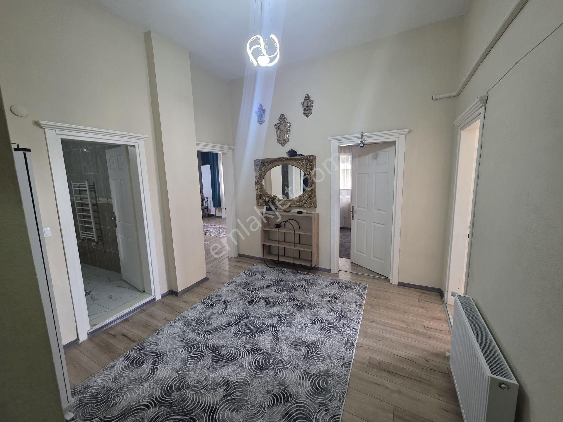 Kuşadası Türkmen De 2+1 130 M2 3 Balkonlu Fırsat Daire - Görsel 10